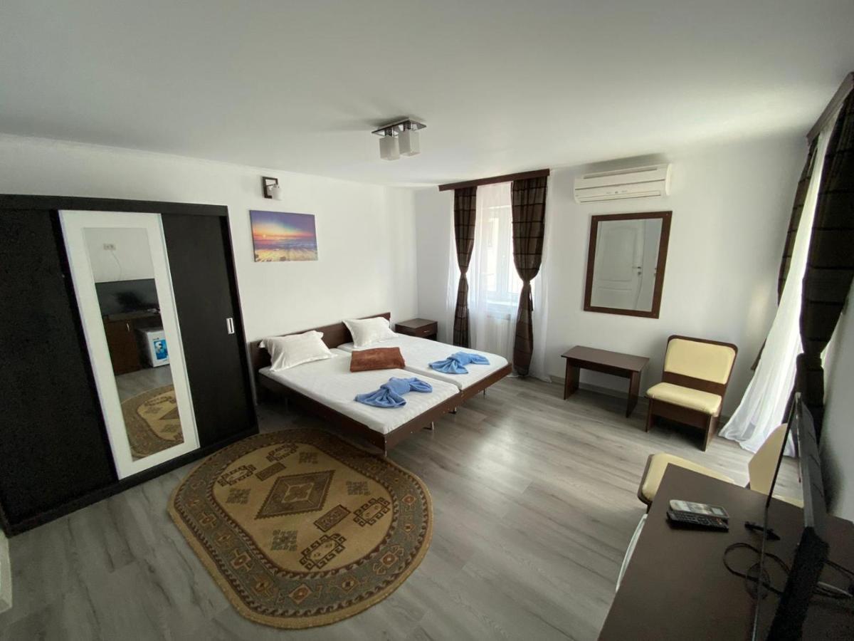 Cool Breeze - Mamaia Nord Hotel Năvodari Екстериор снимка