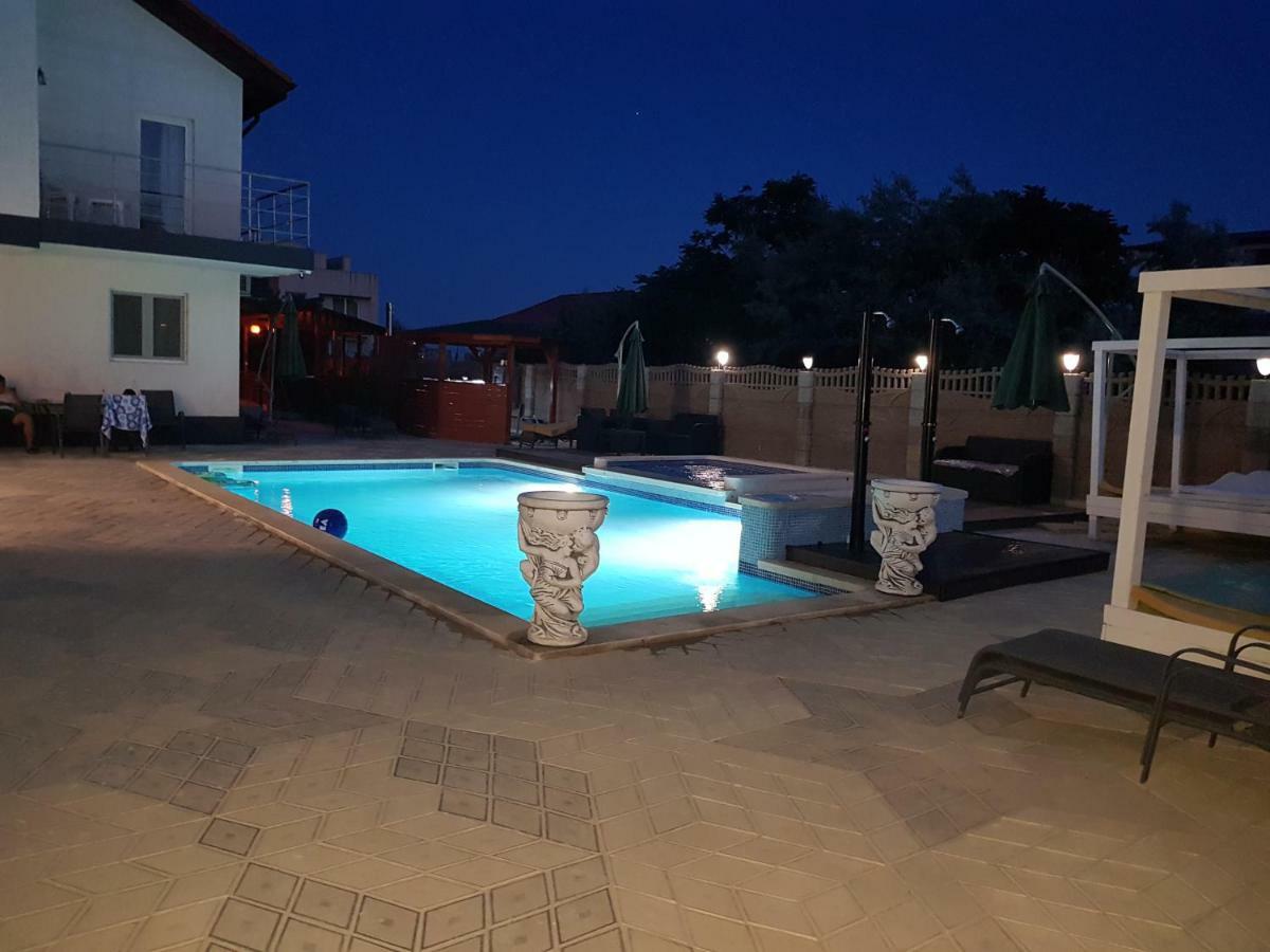 Cool Breeze - Mamaia Nord Hotel Năvodari Екстериор снимка